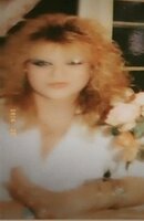 Marleen R Hall